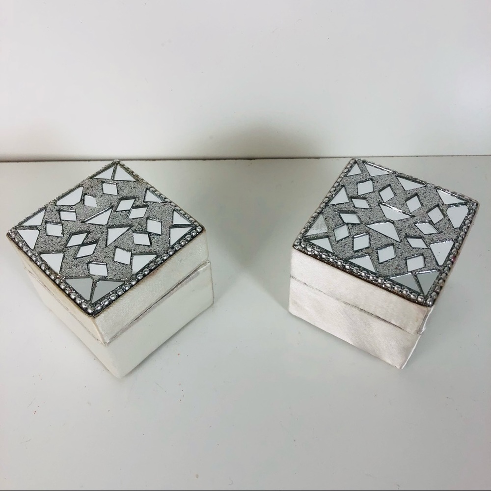 NWT 2Pack Mexicali Blues Glitter Bindi Jewelry Box, Ivory White Satin, 2x2x2”